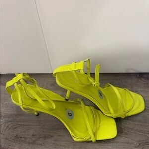 Vibrant Yellow Heels with Strappy Design